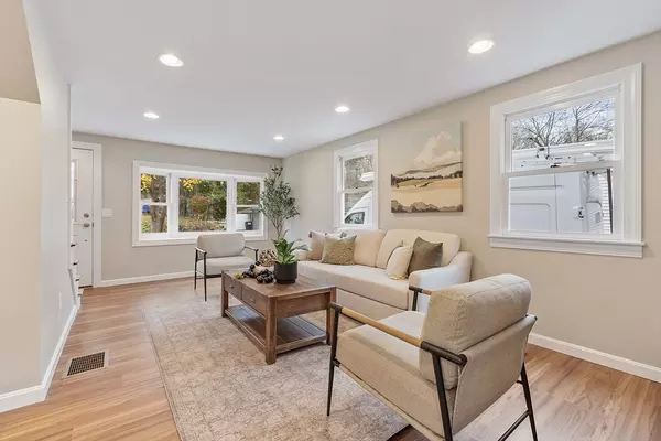 Clinton, MA 01510,23 Blossom Street