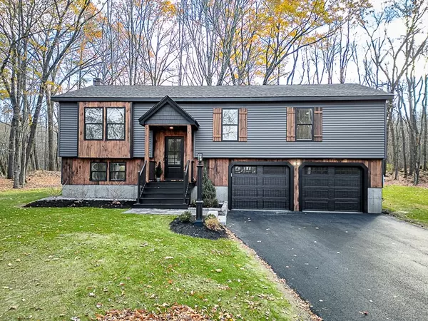 41 West St, Pepperell, MA 01463