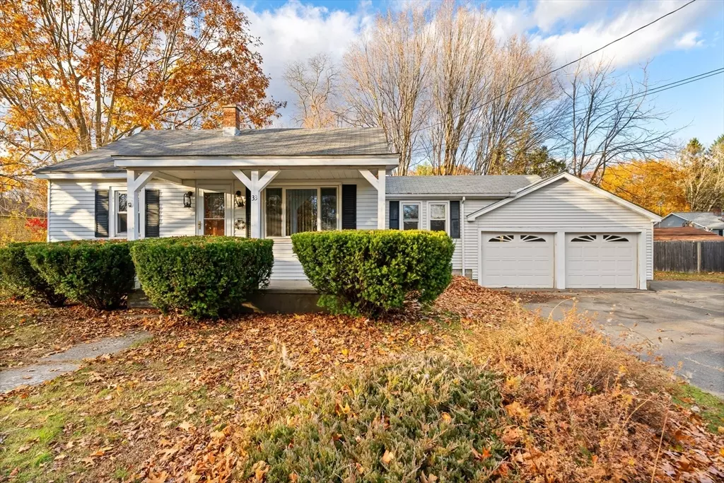 Easthampton, MA 01027,33 Howard Ave