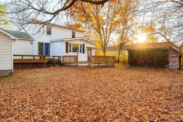 Easthampton, MA 01027,33 Howard Ave