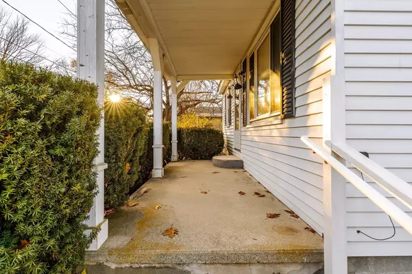 Easthampton, MA 01027,33 Howard Ave