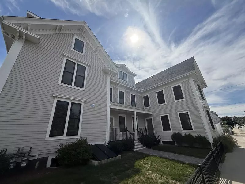 154 Summer St #154, Medford, MA 02155