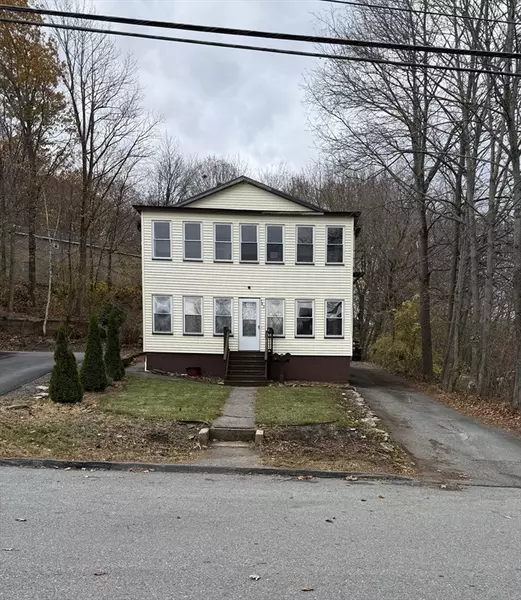 143 Greenwood St, Gardner, MA 01440