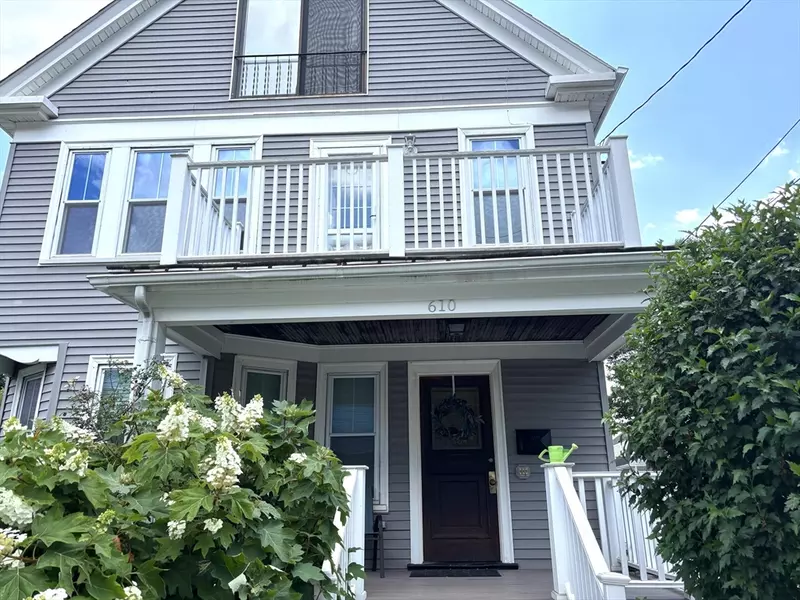 610 South St #2, Boston, MA 02131