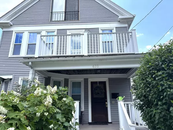 610 South St #2, Boston, MA 02131