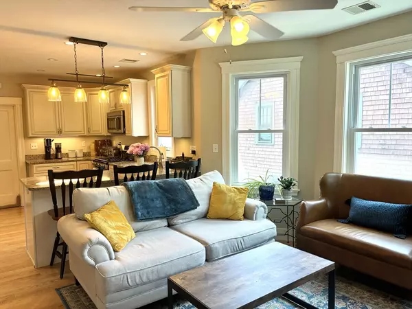 Boston, MA 02131,610 South St #2