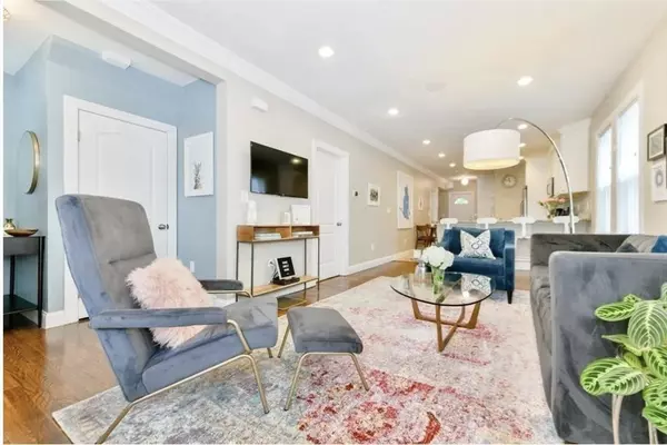 Somerville, MA 02145,210 Cedar #1