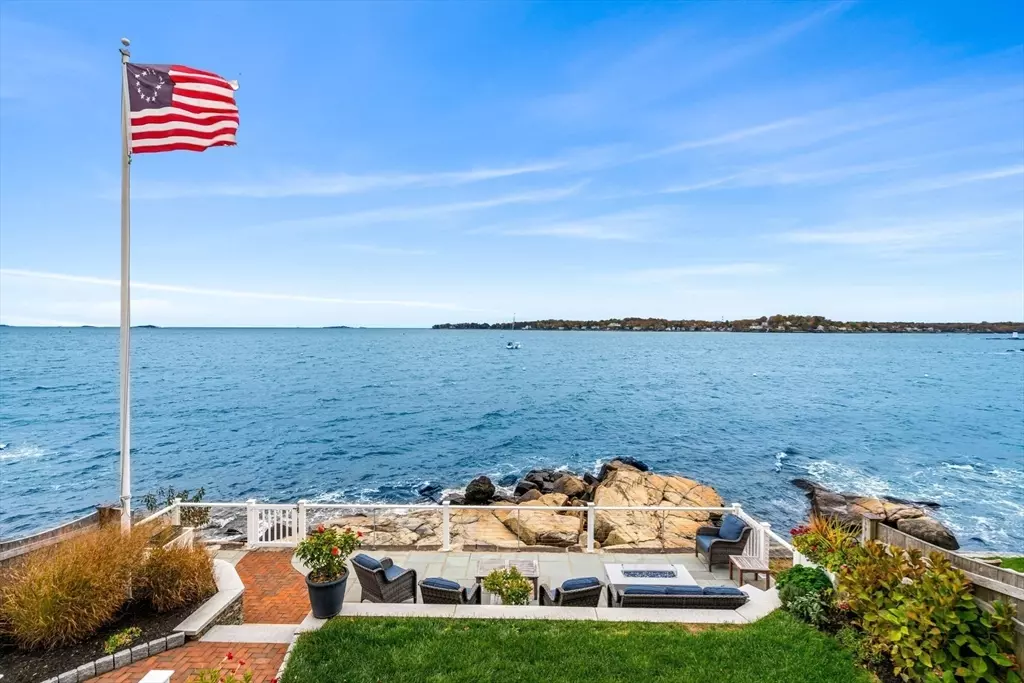 Salem, MA 01970,112 Bay View Avenue