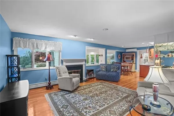 Tiverton, RI 02878,68 Riverscape Lane