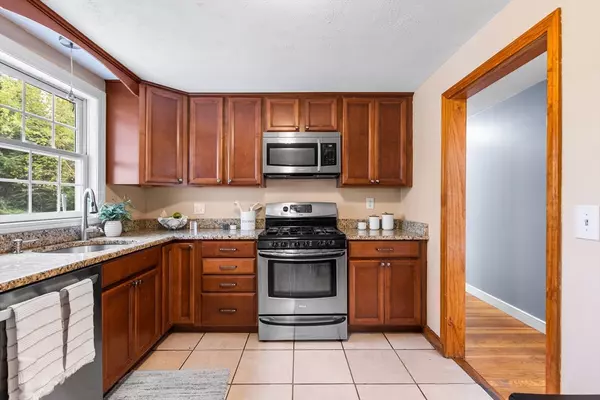 Burlington, MA 01803,25 Sarah St