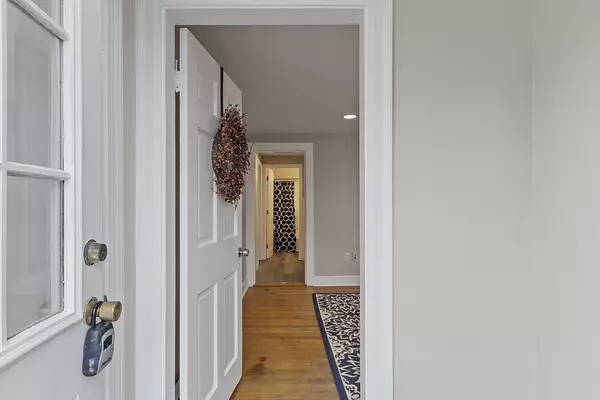 Worcester, MA 01602,563 Chandler St