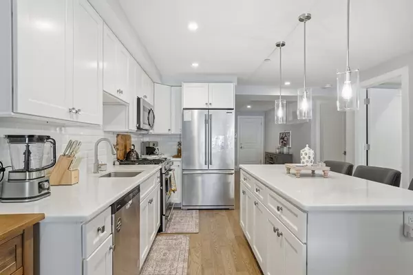 Braintree, MA 02184,9 Independence Ave #105