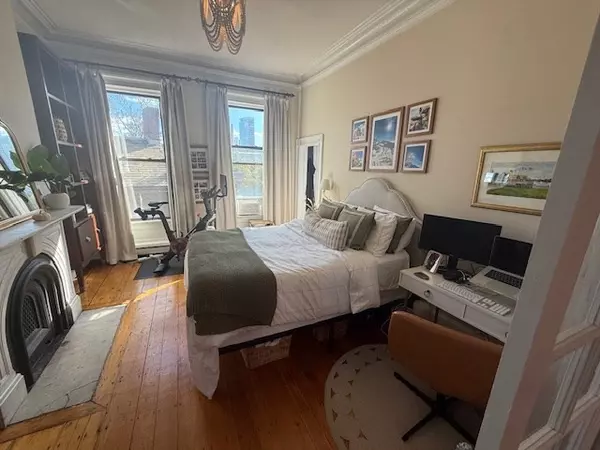 Boston, MA 02129,2 Harvard Place #2