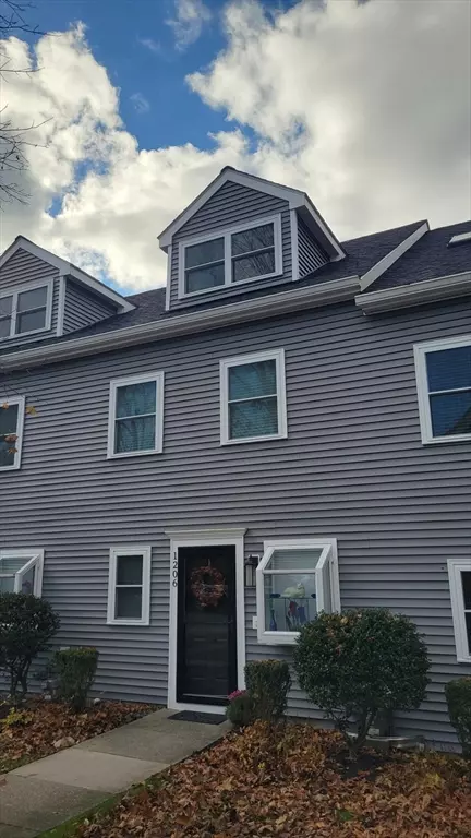 Boston, MA 02132,1200 Lagrange St #1206