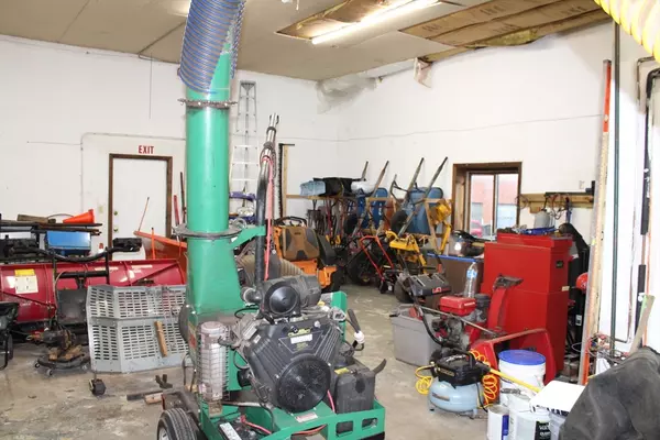 Dedham, MA 02026,1 Business #1