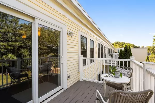 North Attleboro, MA 02760,24 S Bulfinch Street #202