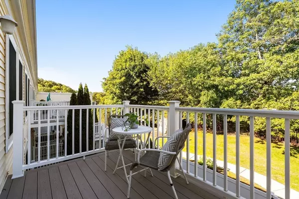 North Attleboro, MA 02760,24 S Bulfinch Street #202