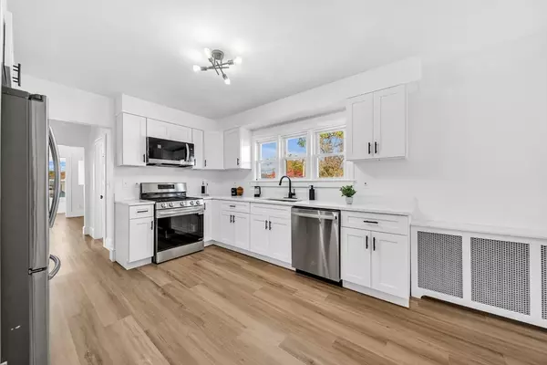 Watertown, MA 02472,51-53 Harrington Street #53