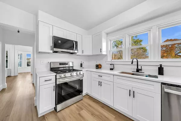 Watertown, MA 02472,51-53 Harrington Street #53