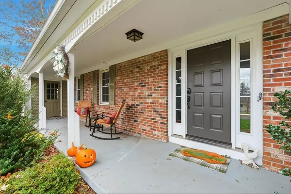 Wilbraham, MA 01095,27 Eastwood Dr