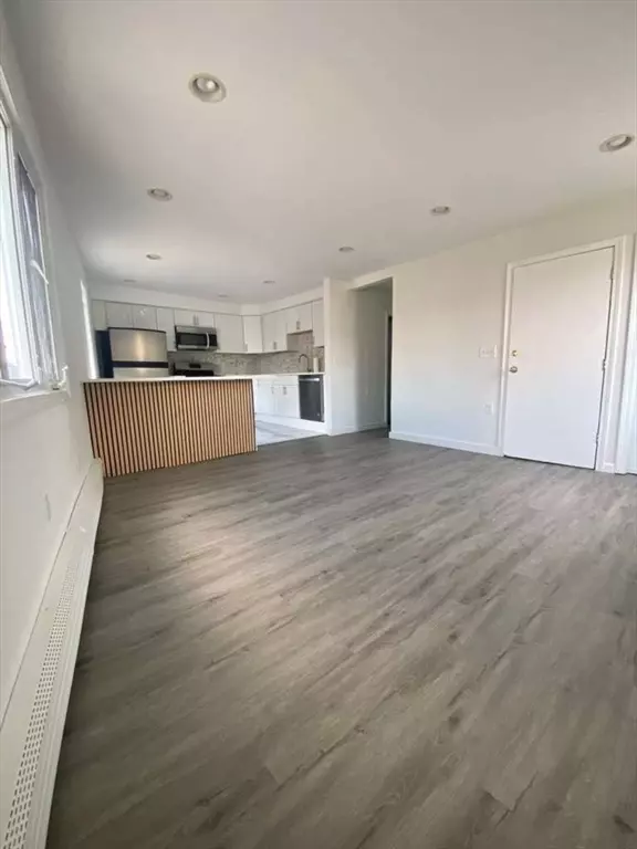 Fall River, MA 02721,1179 South Main Street #2