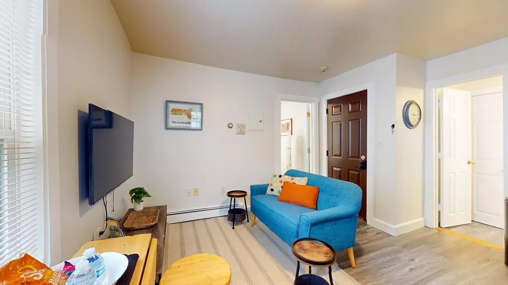 22 Hews St #1, Cambridge, MA 02139