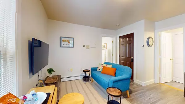 22 Hews St #1, Cambridge, MA 02139