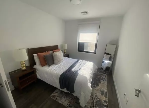 Somerville, MA 02144,20 Stephenson Aman St. #100