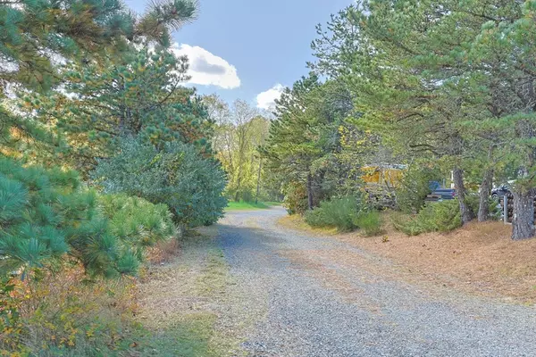 Orleans, MA 02653,9 Rayber Road