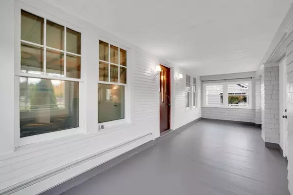 Agawam, MA 01001,795 Main St