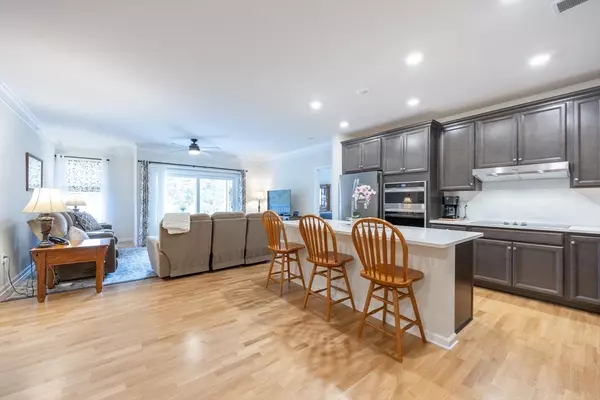 Walpole, MA 02081,4403 Pennington Drive #4403