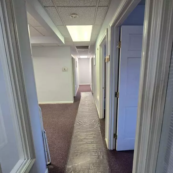 Brockton, MA 02301,1342 Belmont St #304