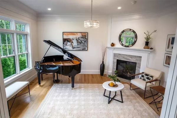 Concord, MA 01742,70 Mccallar Lane