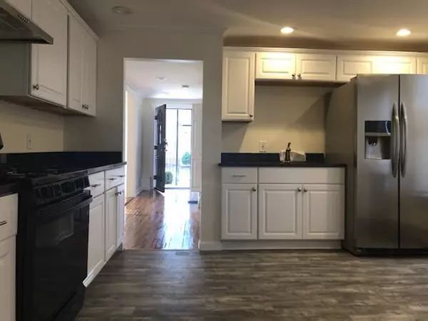 Malden, MA 02148,58-60 Brackenbury St #1