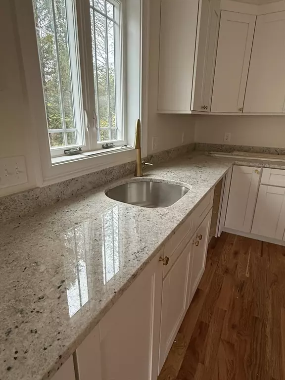 Uxbridge, MA 01569,48 Homeward Ave