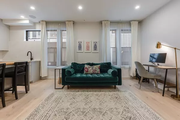 Boston, MA 02127,340 W 2nd St #5