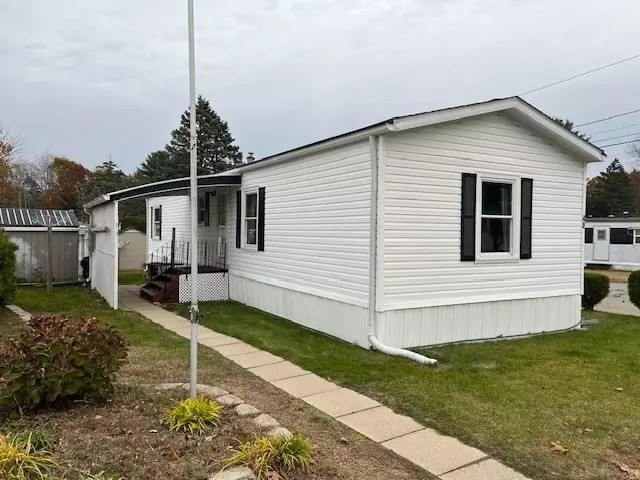 735 Memorial Drive #40, Chicopee, MA 01020