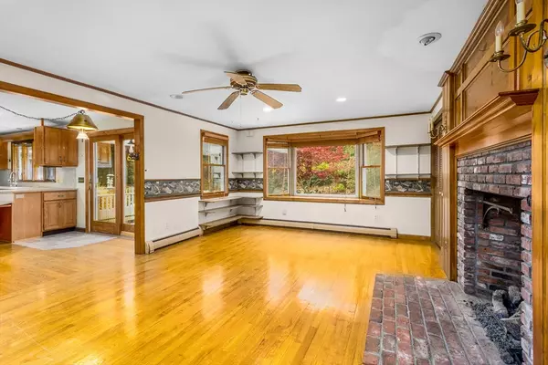 Barnstable, MA 02675,65 Oakmont Rd