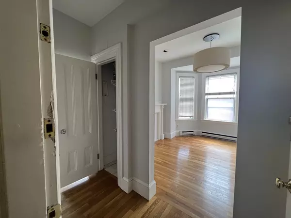 Boston, MA 02118,583 Massachusetts Avenue #1