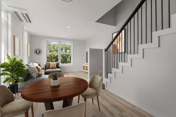 Boston, MA 02131,602 Canterbury #14