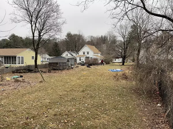 Ware, MA 01082,76 Aspen St