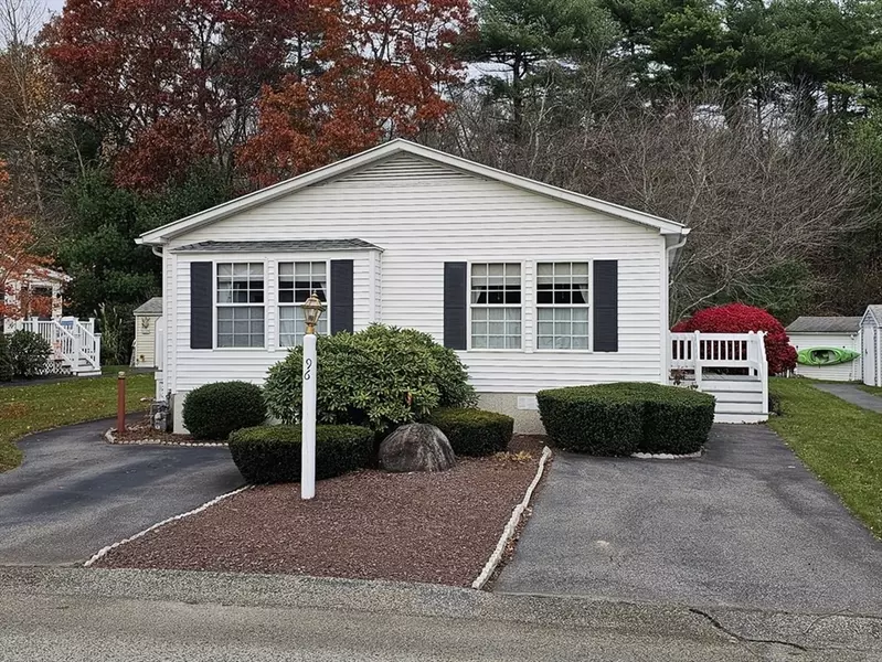 96 Trailwood Drive, Bridgewater, MA 02324