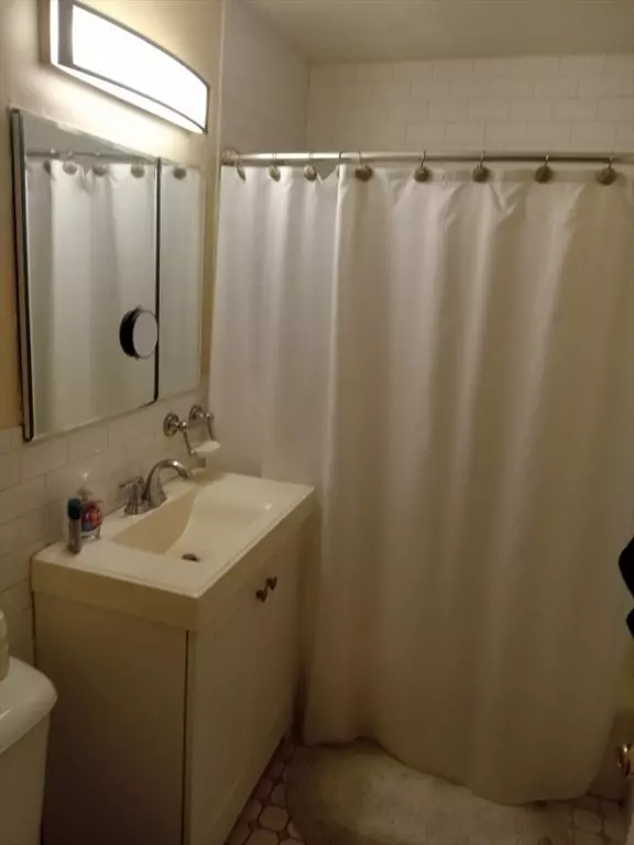 Revere, MA 02151,45 Mccoba Street #50