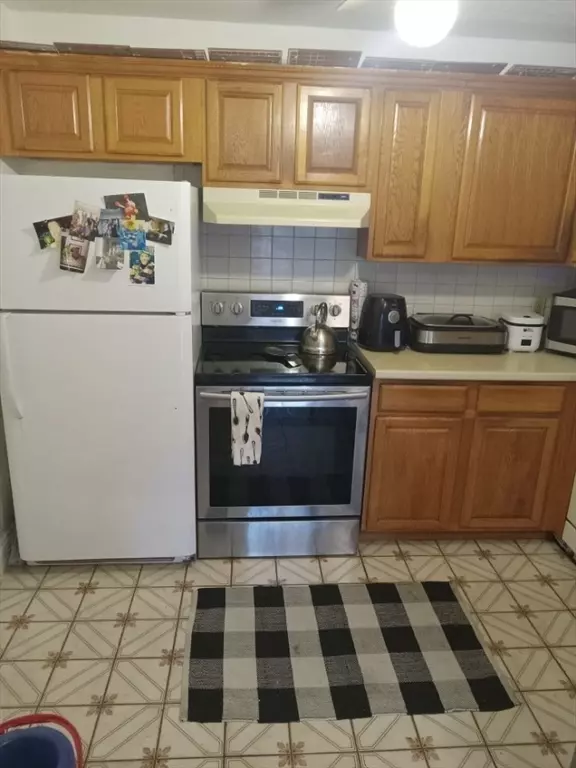 Revere, MA 02151,45 Mccoba Street #50