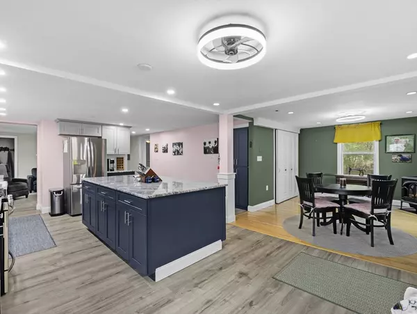 Westford, MA 01886,8 Wilson Ln