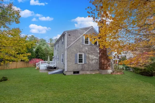 Marion, MA 02738,11 Joanne Dr