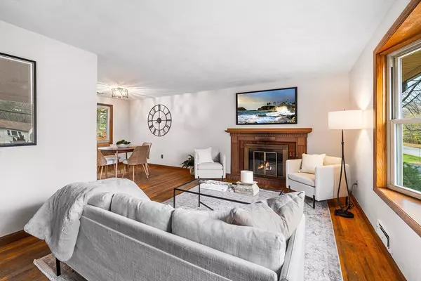 Chelmsford, MA 01824,6 Sierra Dr