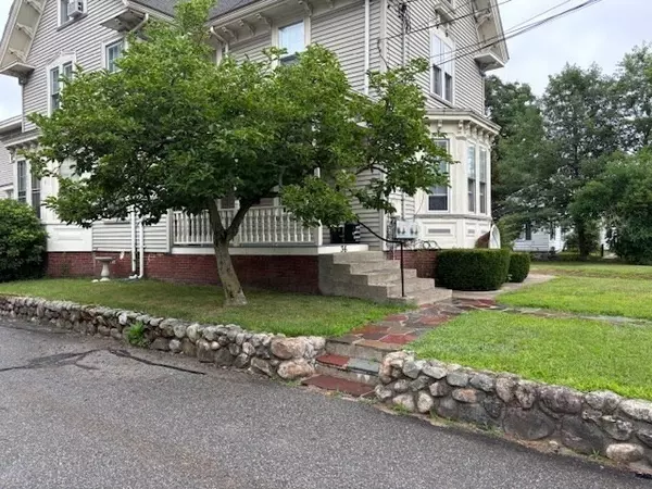 Woburn, MA 01801,36 School Street #3