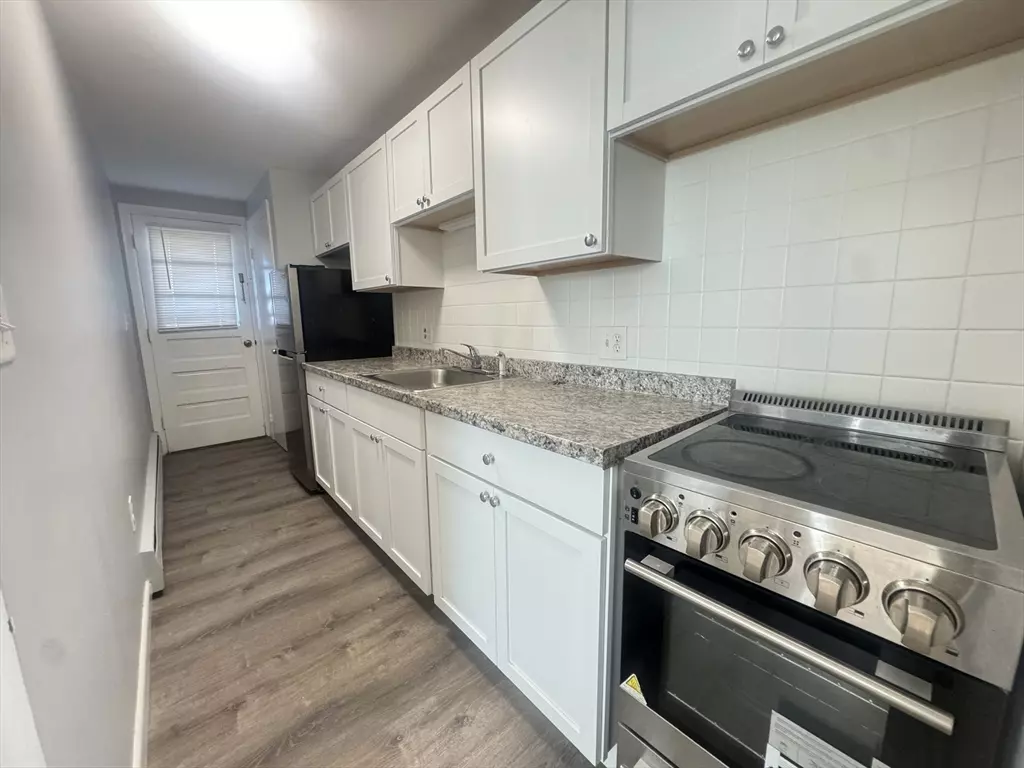 Quincy, MA 02169,14 Curlew Rd #A