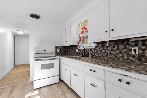 Brockton, MA 02302,96 Hill St